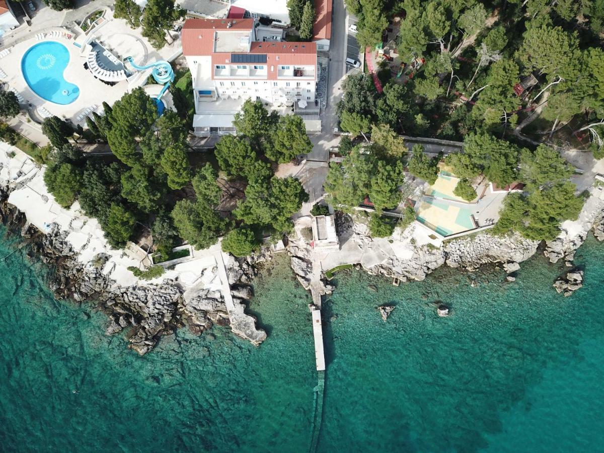 Sesar Apartments Krk - No. 1 Iva Krk Town Eksteriør bilde